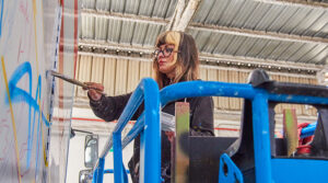ana-barriga-truck-art-project-el-economista